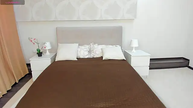 Donna Evans online show from May 2026 11:56:02 PM