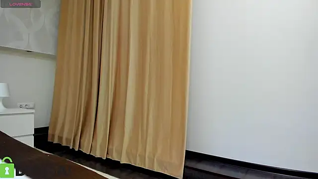 Donna Evans online show from September 2025 12:07:02 AM