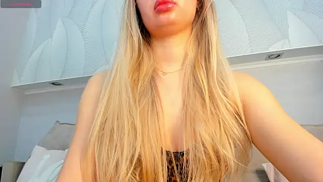 Donna Evans online show from April 2026 01:01:01 AM