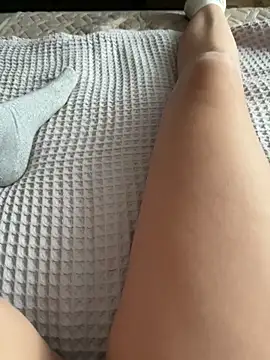 Donna Evans online show from October 2025 02:55:01 AM