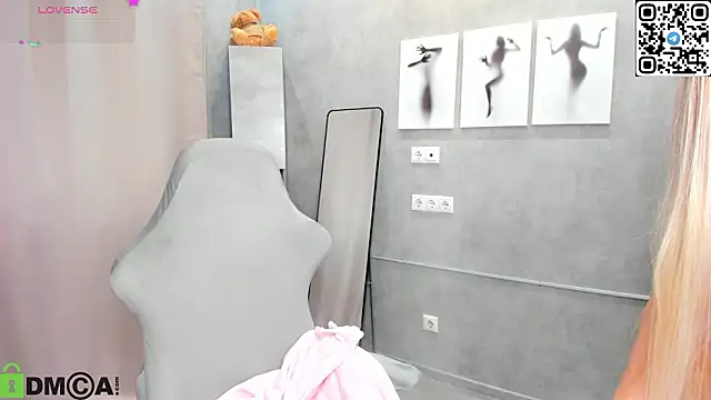 Donna Evans online show from March 2026 11:30:01 PM