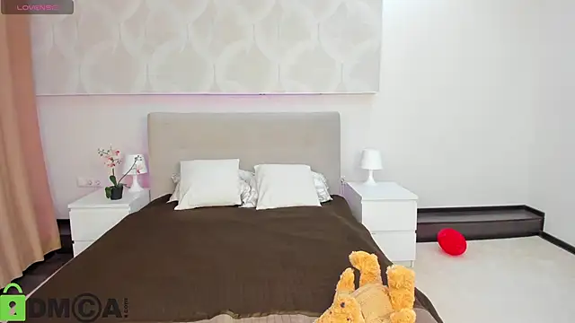 Donna Evans online show from February 2026 11:57:01 PM