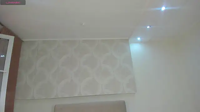 Donna Evans online show from June 2026 11:58:02 PM