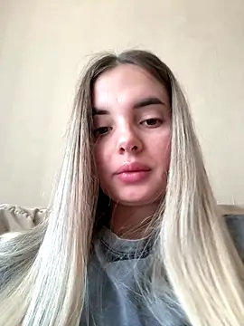 Donna Evans online show from October 2025 04:05:02 AM