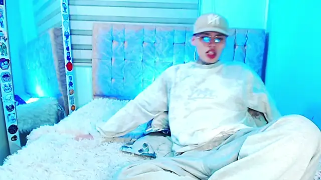  justinmoon2 online show from June 2026 02:27:01 AM