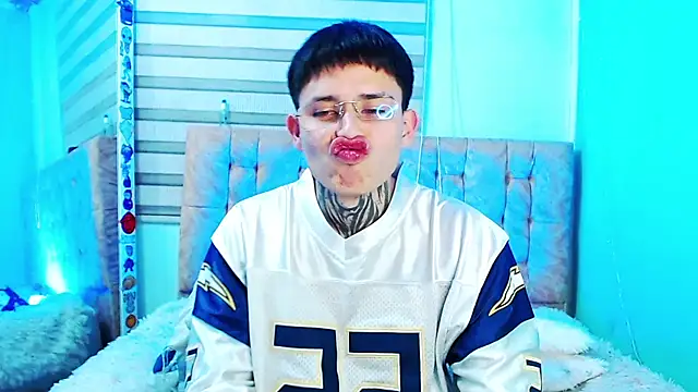  justinmoon2 online show from June 2026 05:12:02 AM