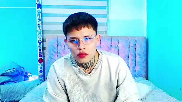  justinmoon2 online show from May 2026 05:03:02 AM
