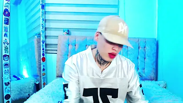  justinmoon2 online show from June 2026 05:01:02 AM