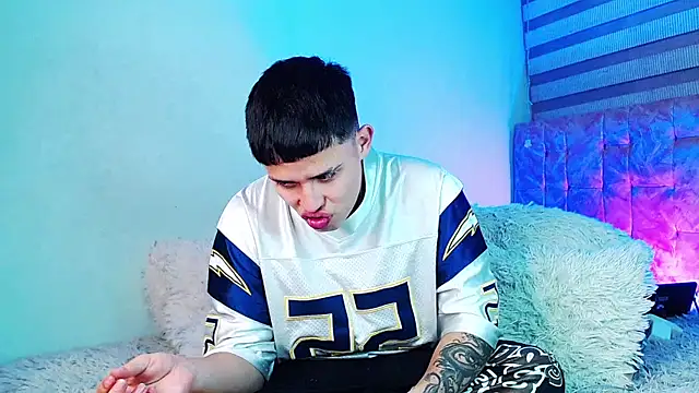  justinmoon2 online show from July 2026 08:03:01 AM