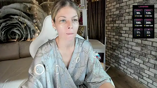 Eva Melow online show from March 2026 03:44:01 PM