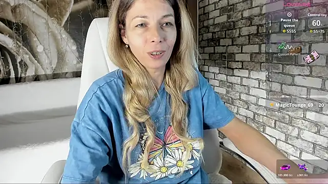 Eva Melow online show from October 2025 10:11:01 PM