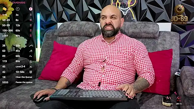 JD-69 online show from October 2025 07:04:02 PM