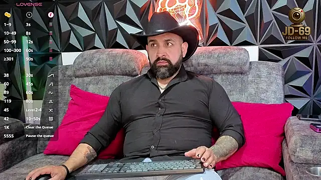 JD-69 online show from October 2025 07:02:01 PM