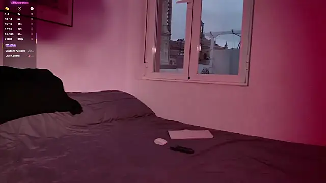 mrj99219 online show from April 2026 06:31:02 PM