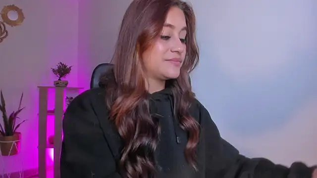 Snapshot of aliss_ev chatting on January 2025 06:21:01 PM aliss ev online show from January 2025 06:21:01 PM