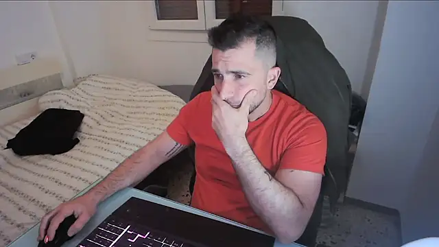 Snapshot of alex877x chatting on May 2026 09:09:02 AM alex877x online show from May 2026 09:09:02 AM