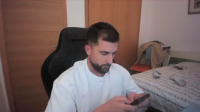 alex877x online show from October 2025 09:39:01 PM