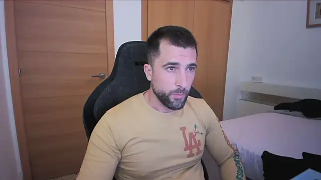 Snapshot of alex877x chatting on November 2025 03:17:02 PM alex877x online show from November 2025 03:17:02 PM