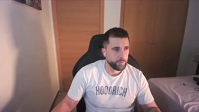 alex877x online show from December 2025 12:40:02 PM