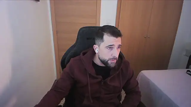 alex877x online show from December 2025 10:58:01 AM