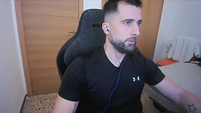 alex877x online show from October 2025 08:37:02 AM