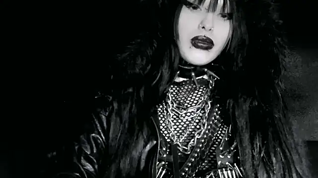 XXIOUX online show from March 2026 07:26:01 PM