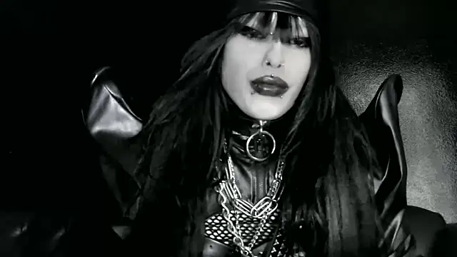 XXIOUX online show from March 2026 03:58:01 PM