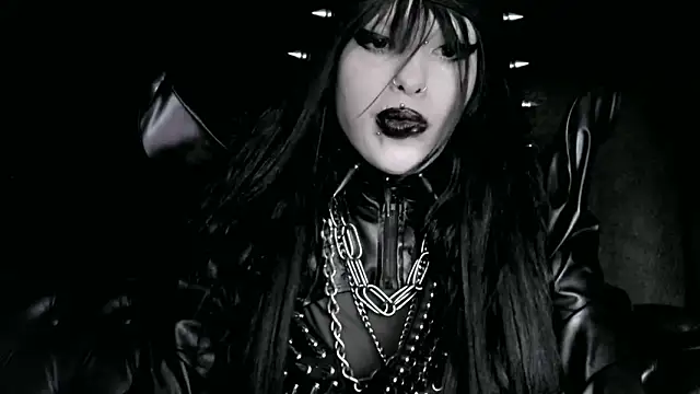 XXIOUX online show from March 2026 08:35:01 PM