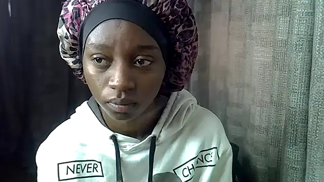 Enkarxx online show from October 2025 12:19:02 PM