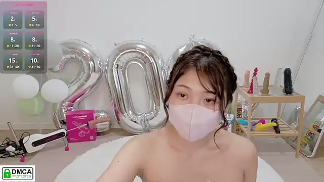 Snapshot of SUZU_ chatting on June 2026 12:55:02 PM SUZU online show from June 2026 12:55:02 PM