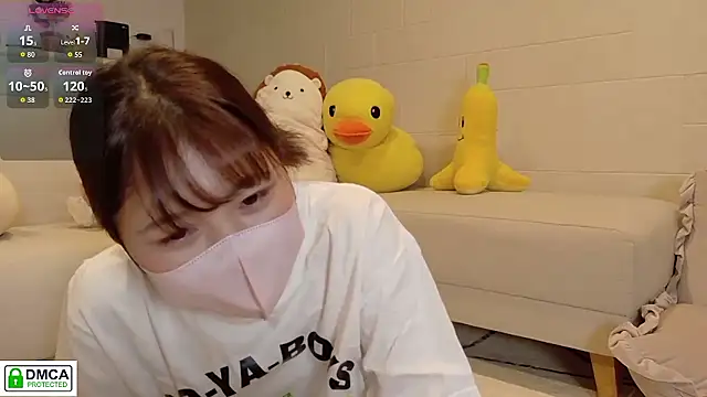 Snapshot of SUZU_ chatting on June 2026 02:14:01 PM SUZU online show from June 2026 02:14:01 PM