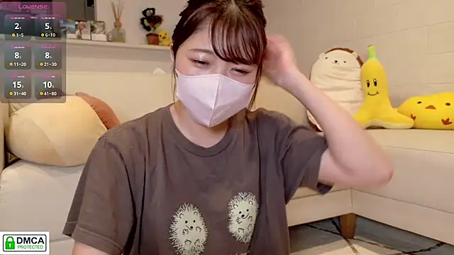 Snapshot of SUZU_ chatting on July 2026 12:49:02 PM SUZU online show from July 2026 12:49:02 PM