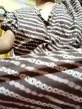 Snapshot of Riya-06 chatting on December 2024 07:55:02 PM Riya-06 online show from December 2024 07:55:02 PM