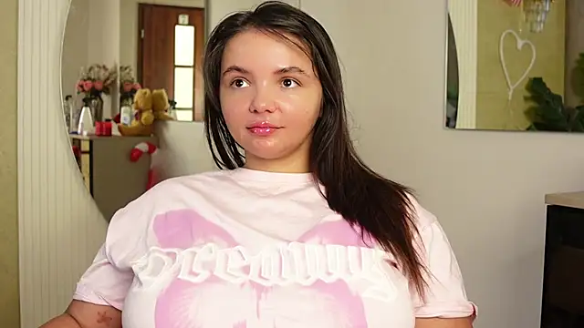 Snapshot of CelesteBailey chatting on February 2026 06:27:01 AM CelesteBailey online show from February 2026 06:27:01 AM