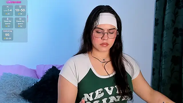 Snapshot of veronica185 chatting on June 2026 03:55:02 AM veronica185 online show from June 2026 03:55:02 AM