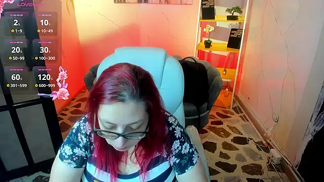 NiickyJones online show from October 2025 05:13:02 PM