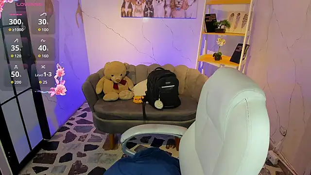 NiickyJones online show from October 2025 09:54:01 PM