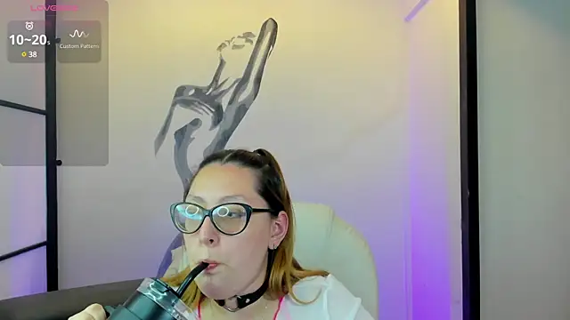 NiickyJones online show from March 2025 01:34:02 AM