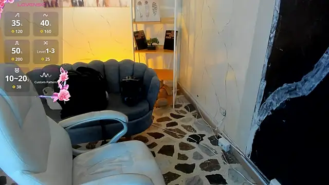 NiickyJones online show from September 2025 08:26:02 PM