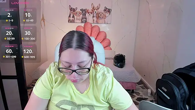 NiickyJones online show from December 2025 05:00:01 PM