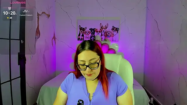 NiickyJones online show from December 2025 04:58:02 AM