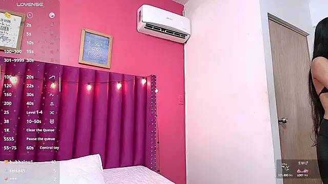 Snapshot of littlee_emilyy_ chatting on February 2025 03:07:02 AM littlee emilyy  online show from February 2025 03:07:02 AM