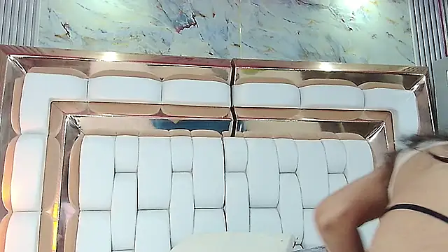 Snapshot of littlee_emilyy_ chatting on March 2025 02:59:01 AM littlee emilyy  online show from March 2025 02:59:01 AM