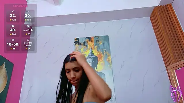 littlee emilyy  online show from July 2026 01:00:02 PM