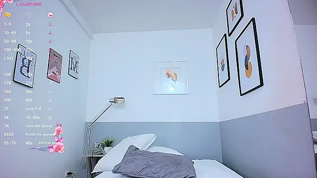 Snapshot of littlee_emilyy_ chatting on March 2025 03:08:01 AM littlee emilyy  online show from March 2025 03:08:01 AM