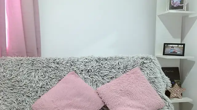 aliicee m online show from September 2025 06:22:01 PM