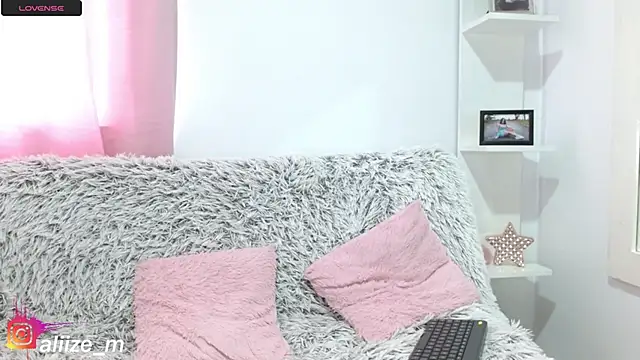aliicee m online show from March 2025 06:53:02 PM