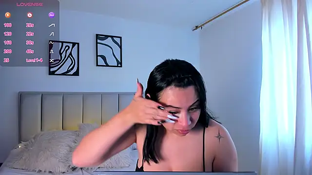 Im Maite online show from November 2025 01:48:01 PM