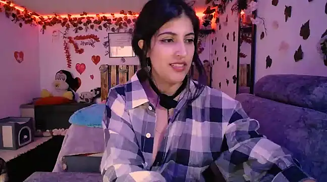 azahar  ziiz online show from March 2025 05:39:01 PM