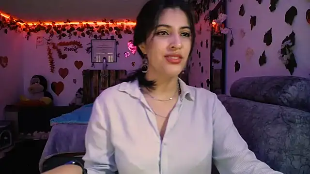 azahar  ziiz online show from March 2025 02:39:02 PM